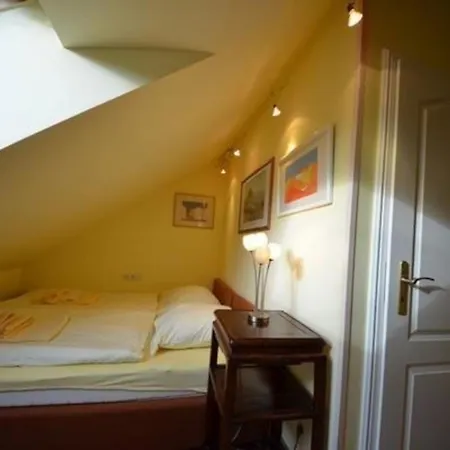 Haus Strandflieder * Gross Zicker